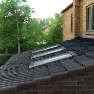 Velux GBL MK06 S10G03 Manual CP Low Pitch Roof Window & EDG Tile Flashing Package - 780x1180mm INCLUDES GBL MK06 2015 - EDG MK06 2000