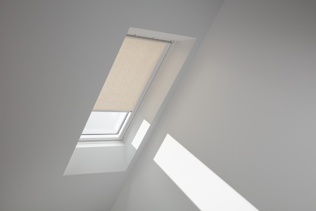 RFL M04 4155SWL Roller blind, Sand, White line — image 2