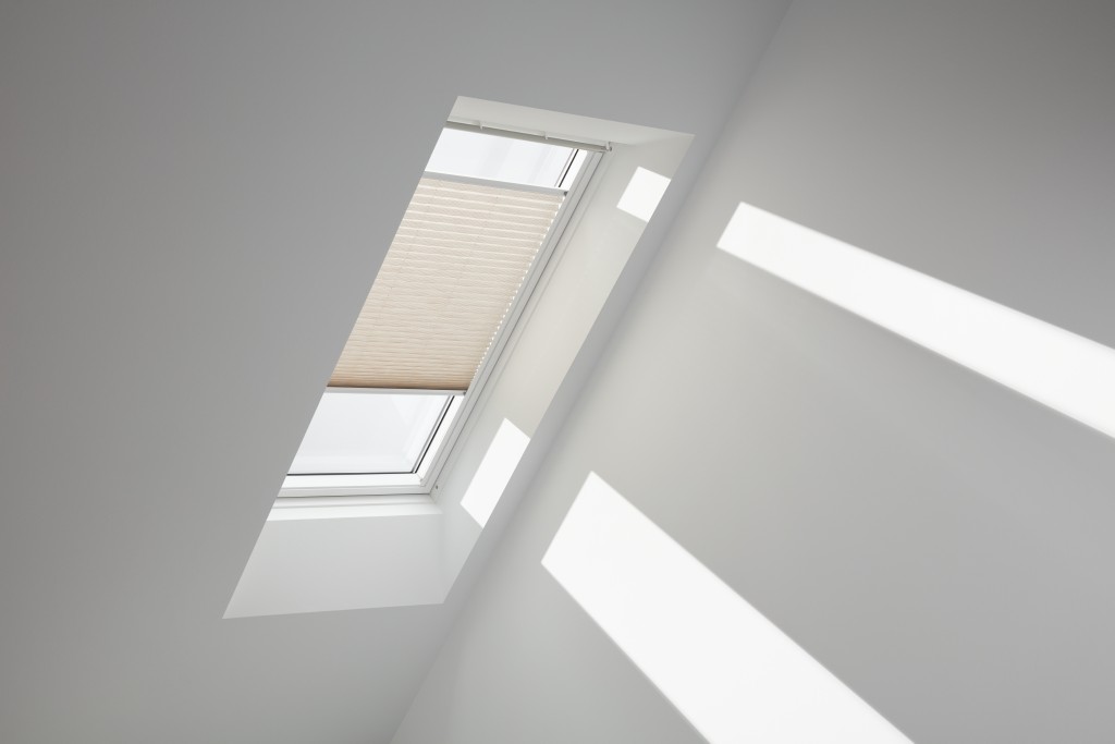 FHL MK10 1275S Pleated blind, Natural — image 2