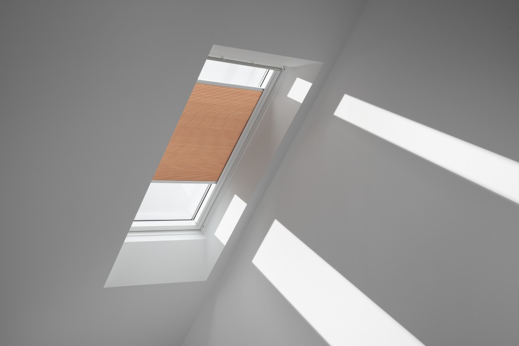 FHC UK08 1049S Blackout Energy blind, Golden beige — image 2