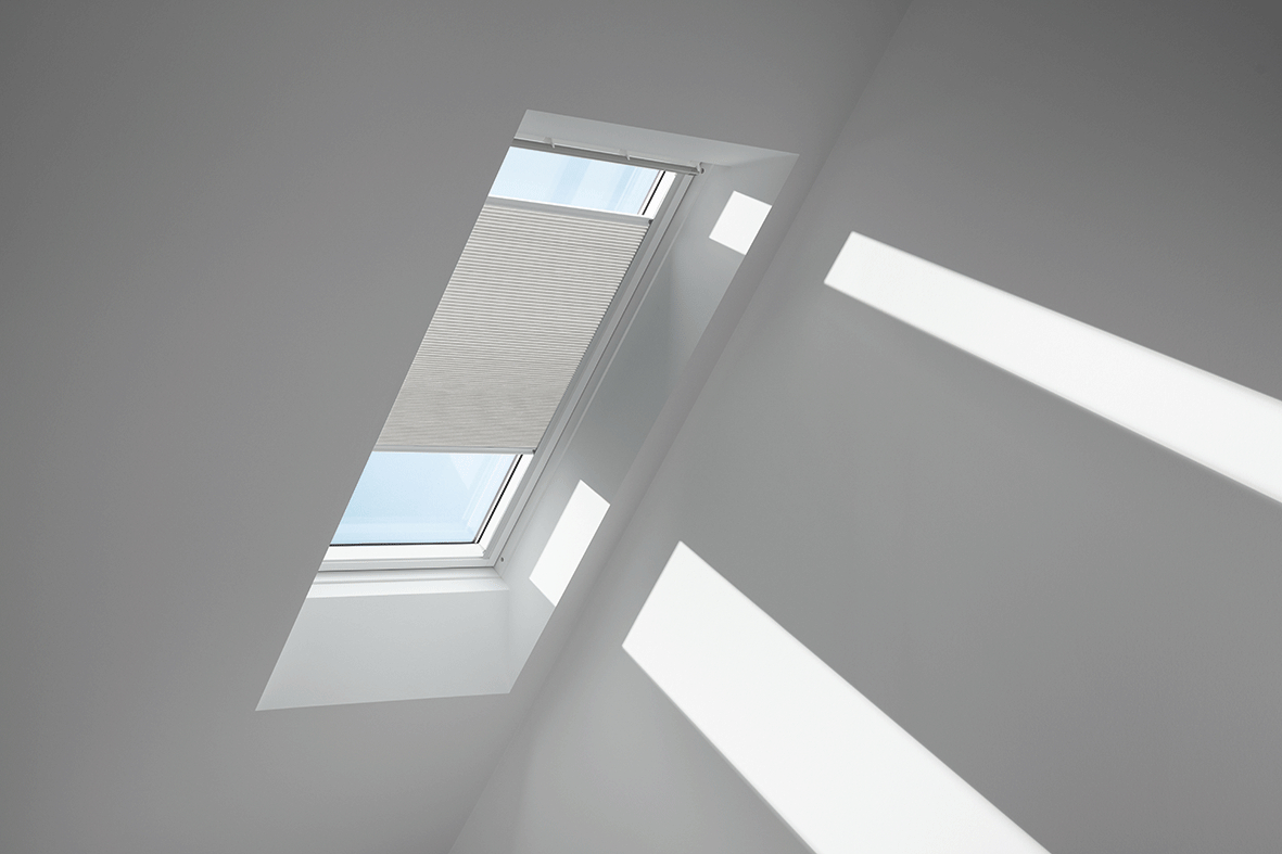 FHC U08 1172SWL Blackout Energy blind, Light grey, White line — image 2