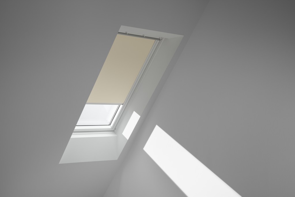 DKL P06 1085SWL Blackout blind, Beige, White Line — image 2