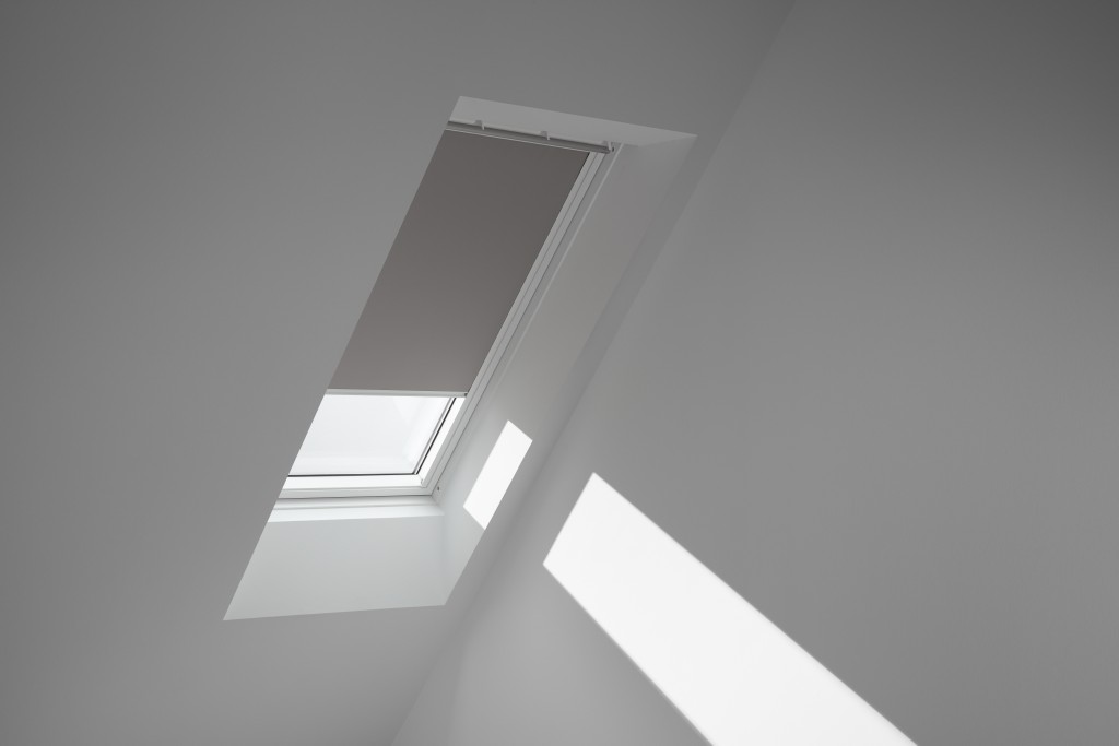 DKL P08 0705SWL Blackout blind, Grey, White Line — image 2